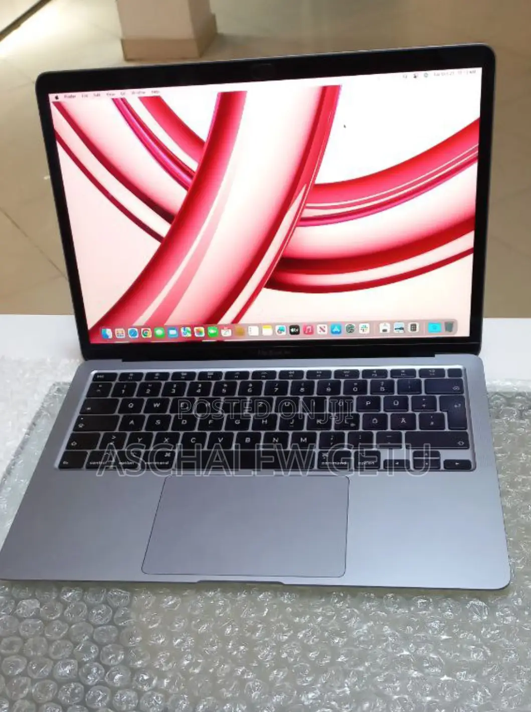 New Laptop Apple MacBook Air 2020 M1 8GB Intel Core I5 SSD 256GB