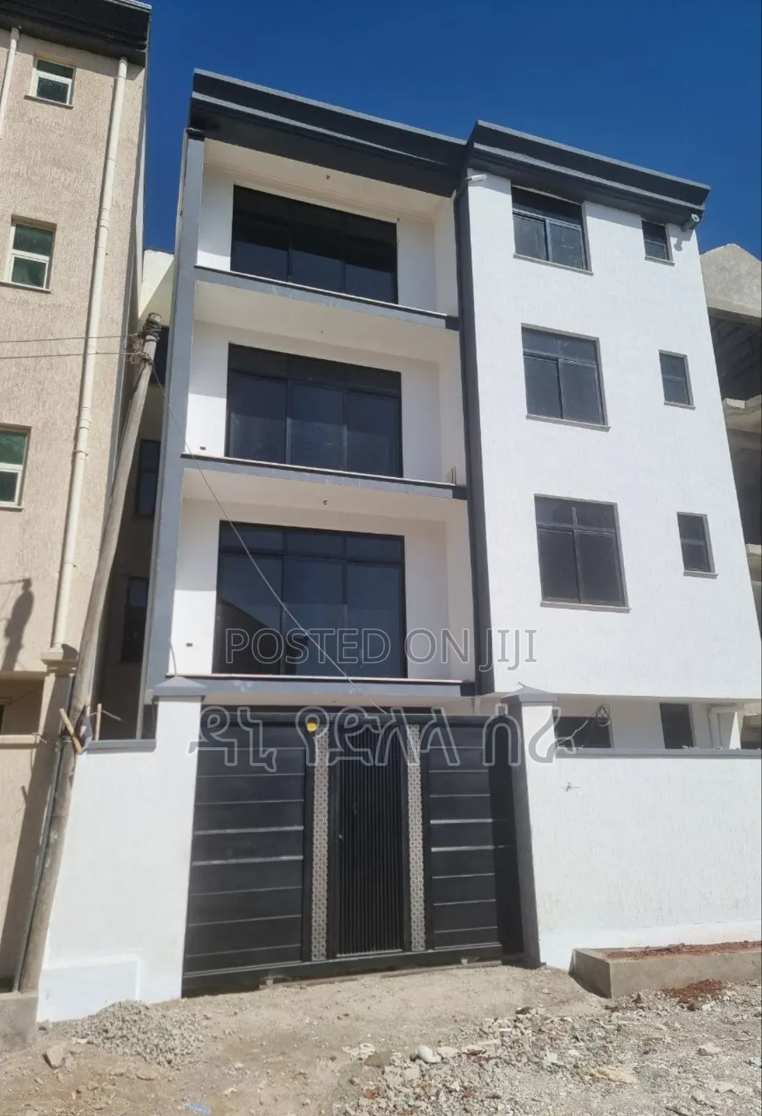 10bdrm Farm House in አዲስ አበባ, Bole for sale