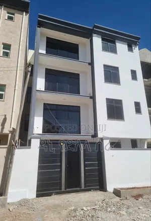 Photo - 10bdrm Farm House in አዲስ አበባ, Bole for sale