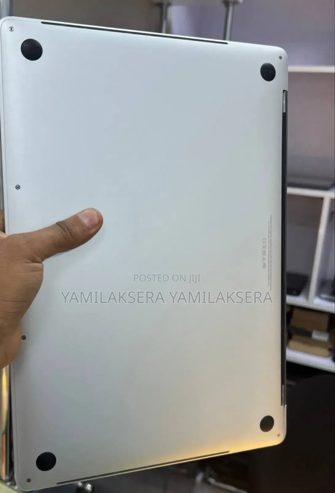 New Laptop Apple MacBook Pro 2019 16GB Intel Core i9 SSD 512GB