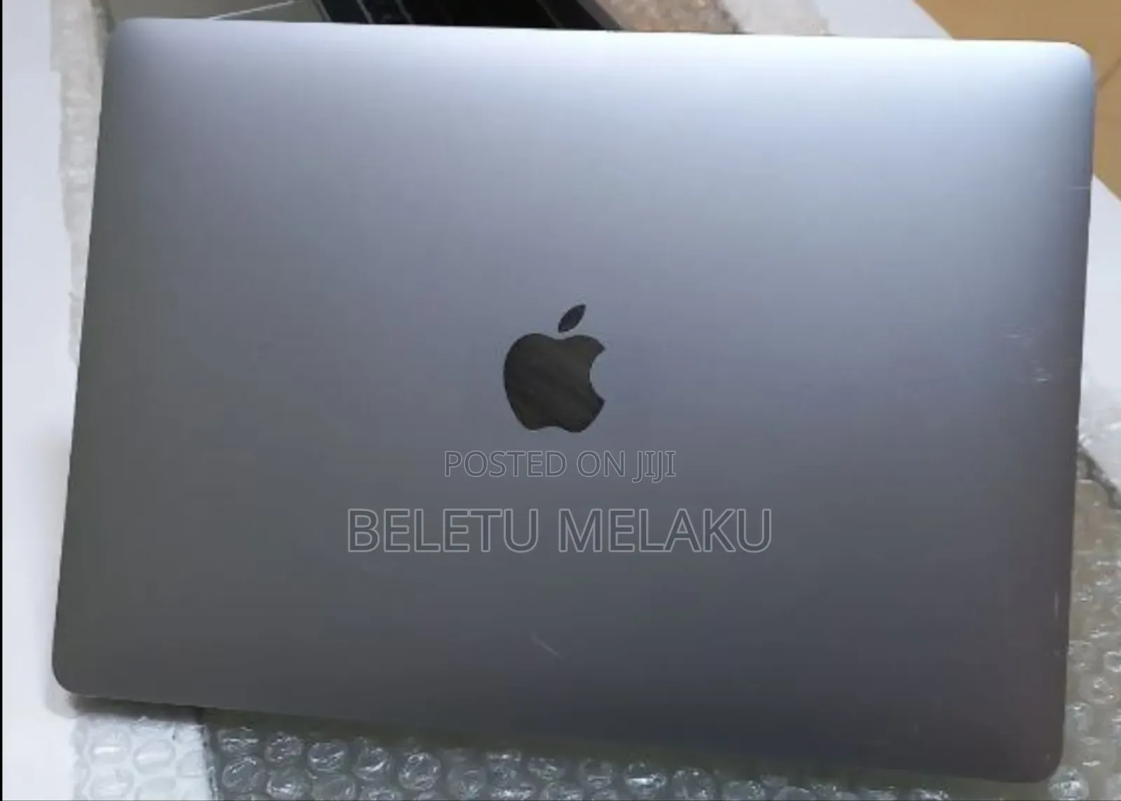 New Laptop Apple MacBook Air 2020 M1 8GB Intel Core i5 SSD 256GB