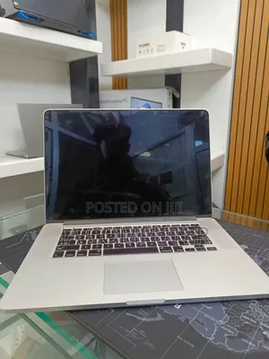 Photo - New Laptop Apple MacBook Pro 2015 16GB Intel Core I7 SSD 256GB