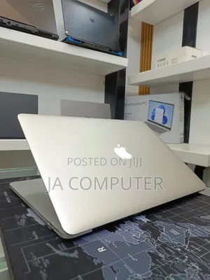 New Laptop Apple MacBook Pro 2015 16GB Intel Core I7 SSD 256GB