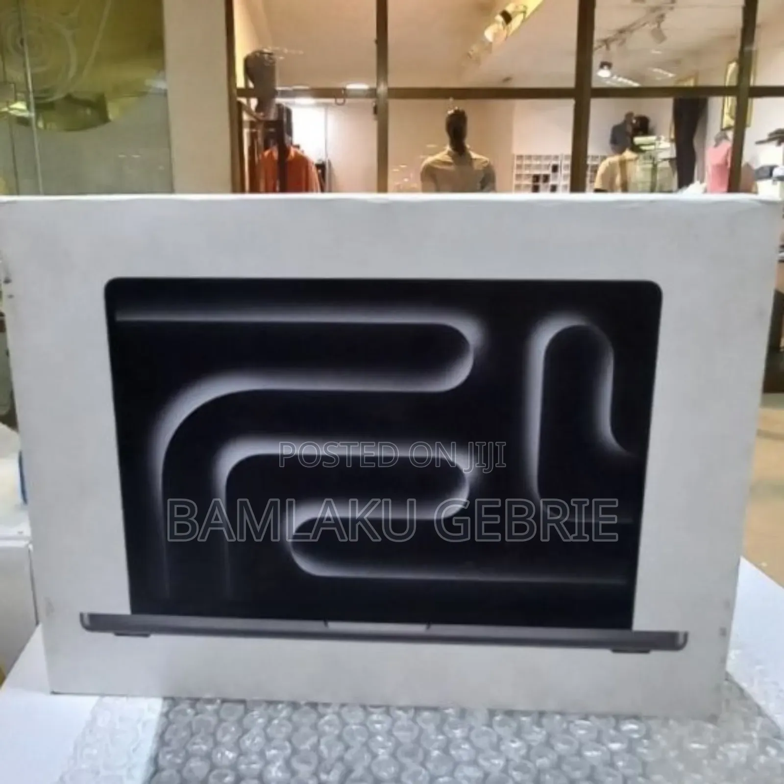 New Laptop Apple MacBook Pro 2023 M3 14-Inch 8GB Apple M3 Pro SSD 512GB