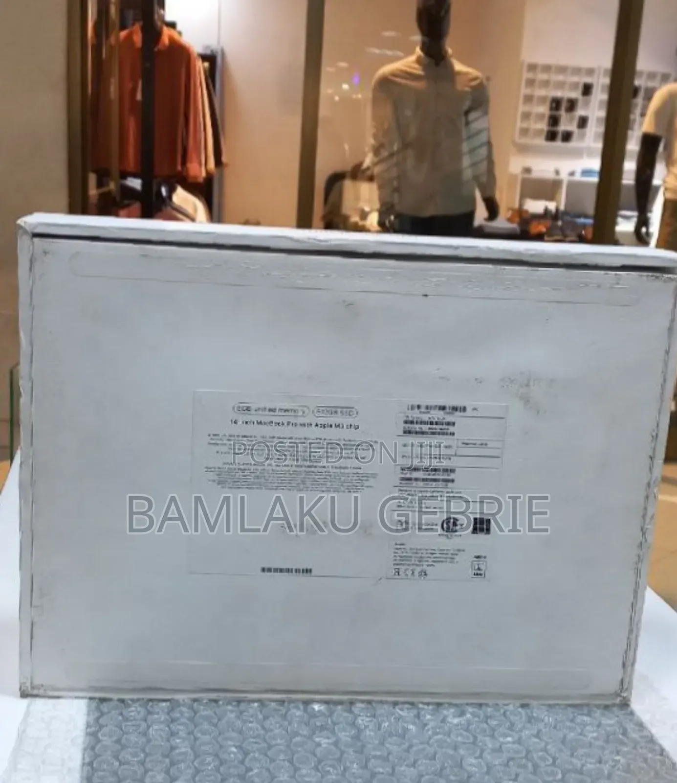 New Laptop Apple MacBook Pro 2023 M3 14-Inch 8GB Apple M3 Pro SSD 512GB