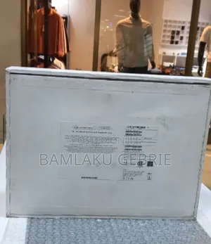 New Laptop Apple MacBook Pro 2023 M3 14-Inch 8GB Apple M3 Pro SSD 512GB