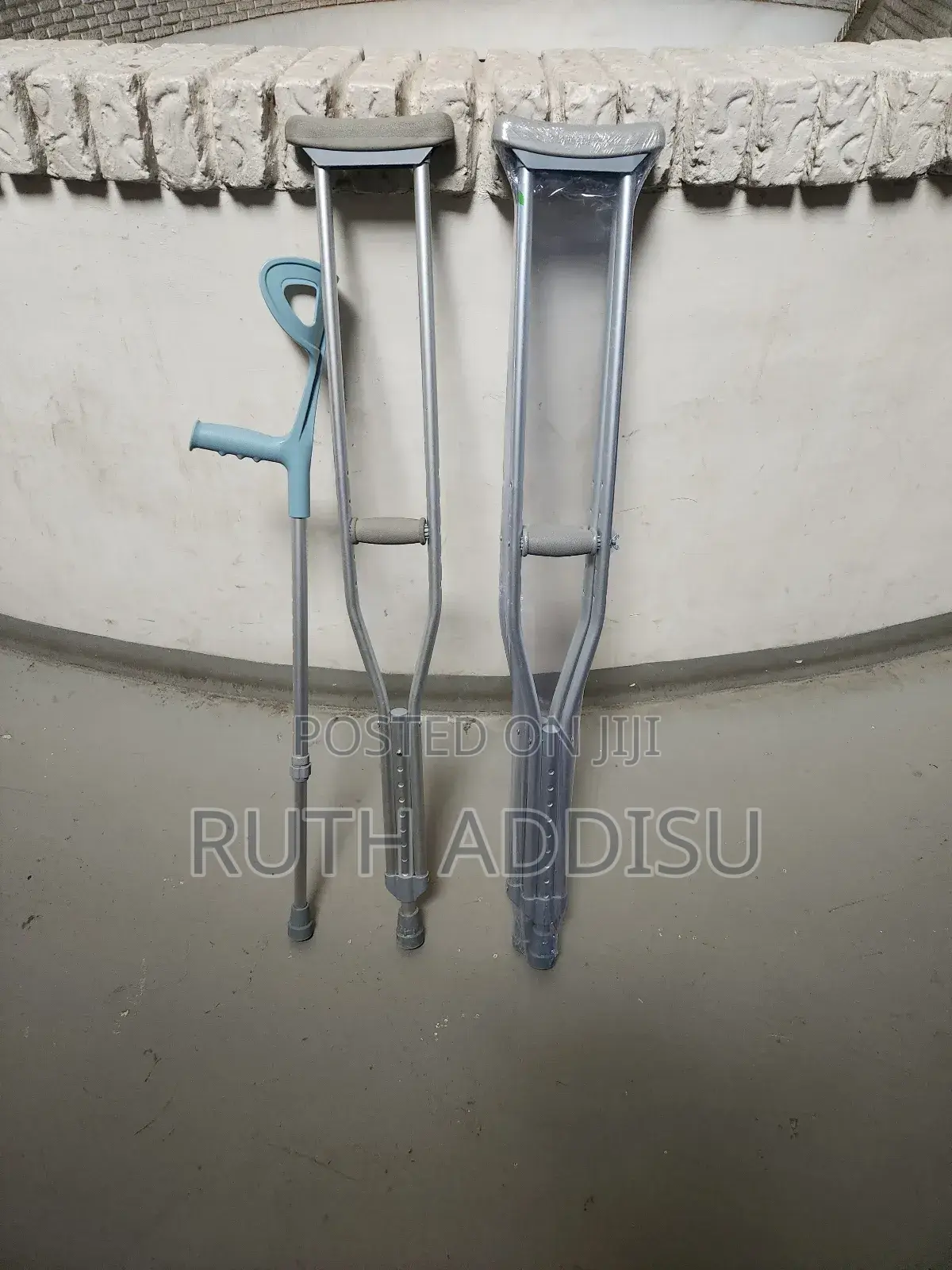 Axillary and Elbow Crutches篇而crutches轟炸crutches建立crutches煞星crutches