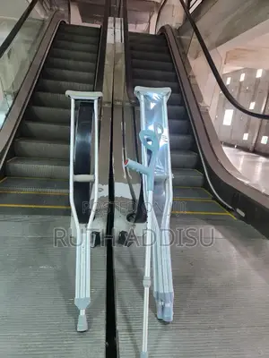 Photo - Axillary Bilateral Crutches輕輕crutches段的crutches管理crutches延長crutches