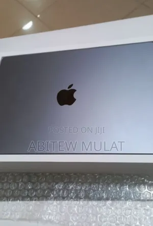 Photo - New Laptop Apple MacBook Pro 2023 M3 14-Inch 8GB Apple M3 SSD 512GB