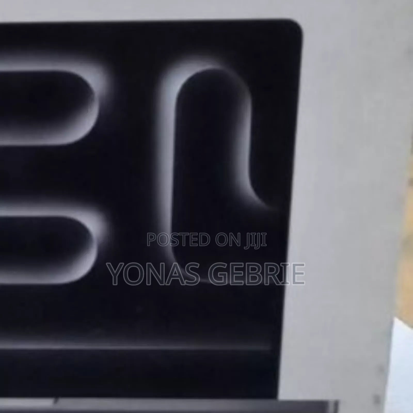 New Laptop Apple MacBook Pro 2024 M3 14-Inch 8GB Apple M3 SSD 512GB