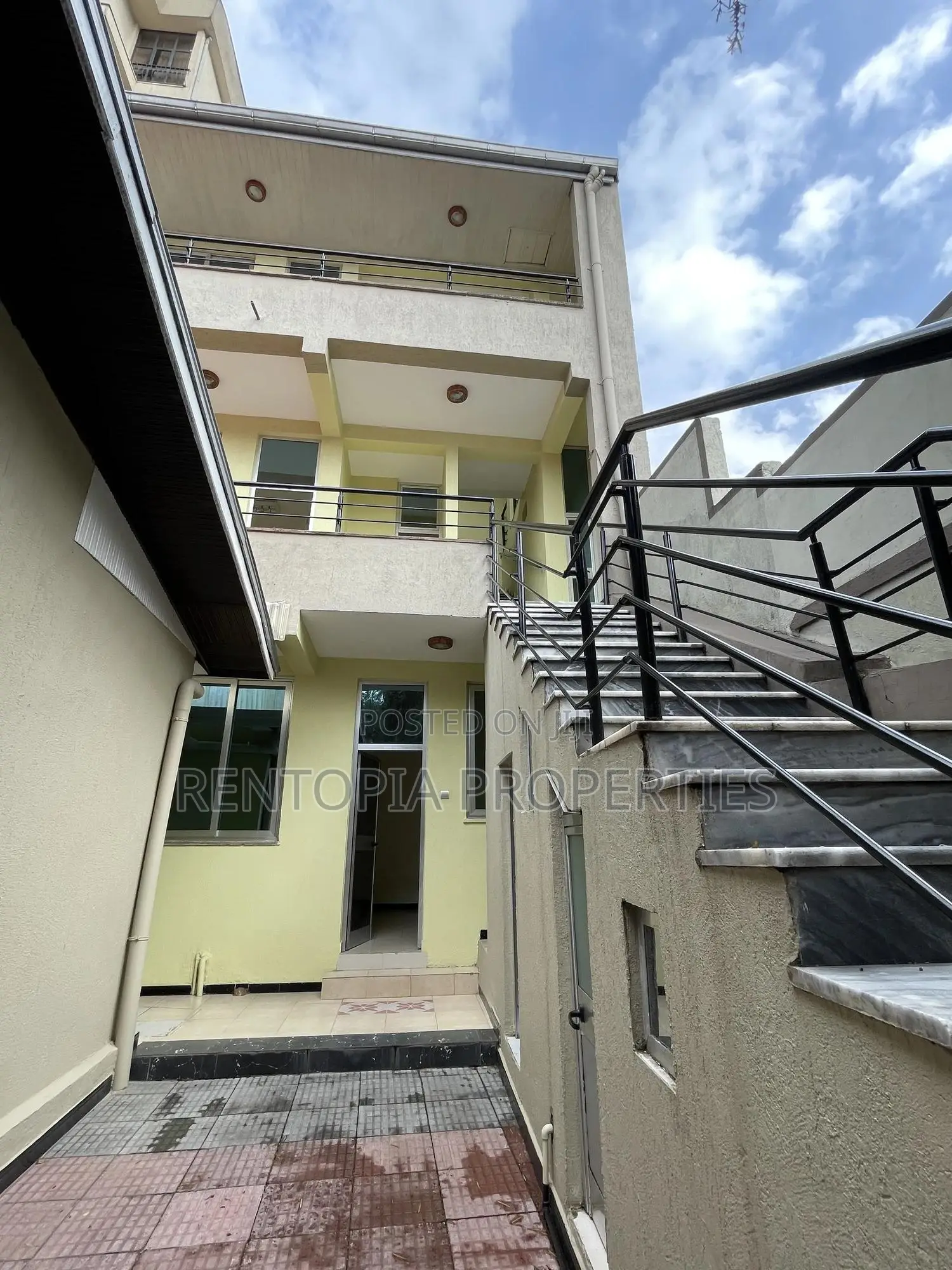 Space for Ngo,Companies and House for Rent!