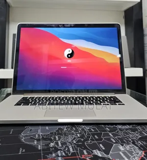New Laptop Apple MacBook Pro 2015 16GB Intel Core I7 SSD 256GB