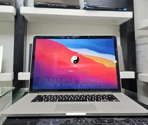 Photo - New Laptop Apple MacBook Pro 16GB Intel Core I7 SSD 256GB