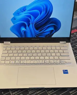 New Laptop Asus VivoBook 15 X505BA 16GB Intel Core I7 SSD 512GB