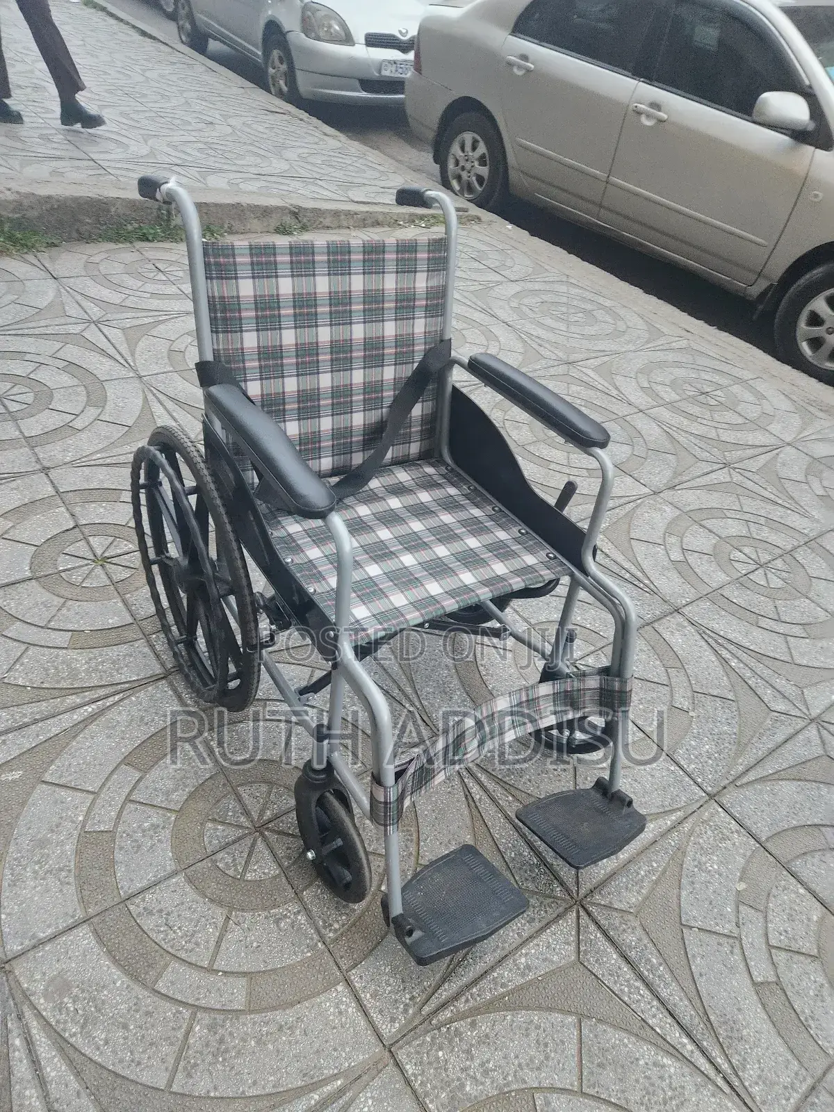 Normal Wheelchair較大brand New Medical Wheelchair轟隆wheelchair Almunium