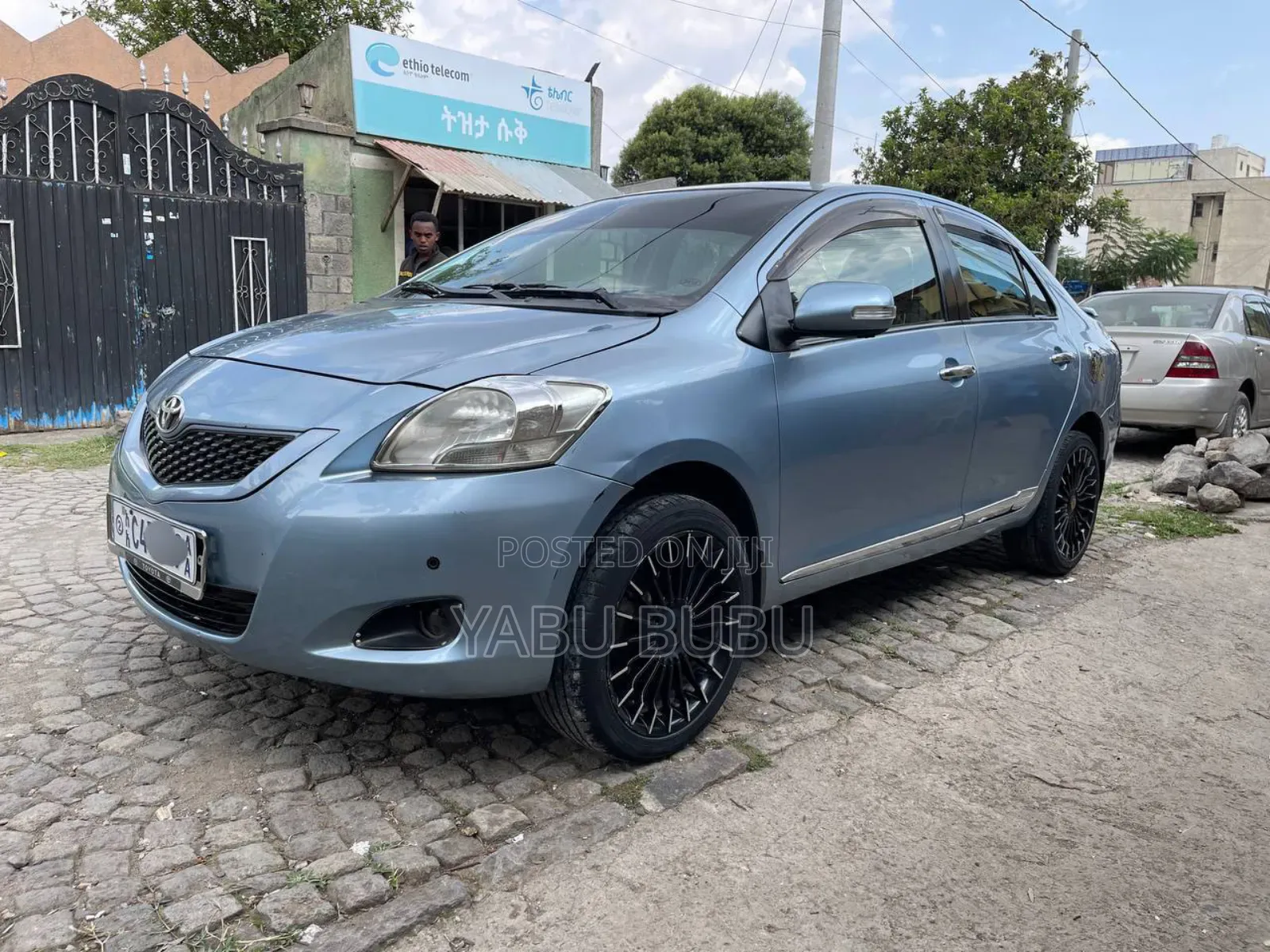 Toyota Belta 2009 Blue