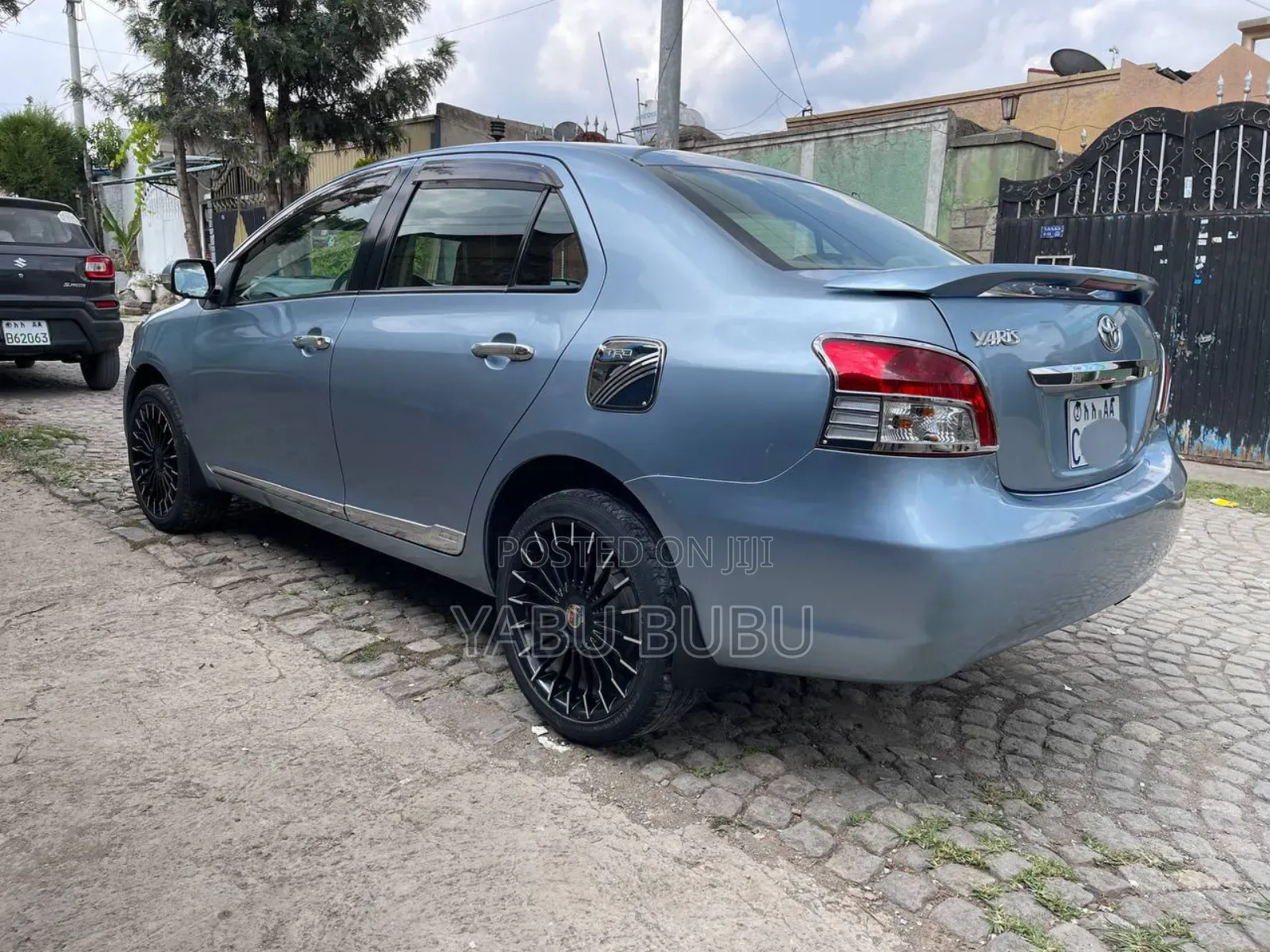 Toyota Belta 2009 Blue