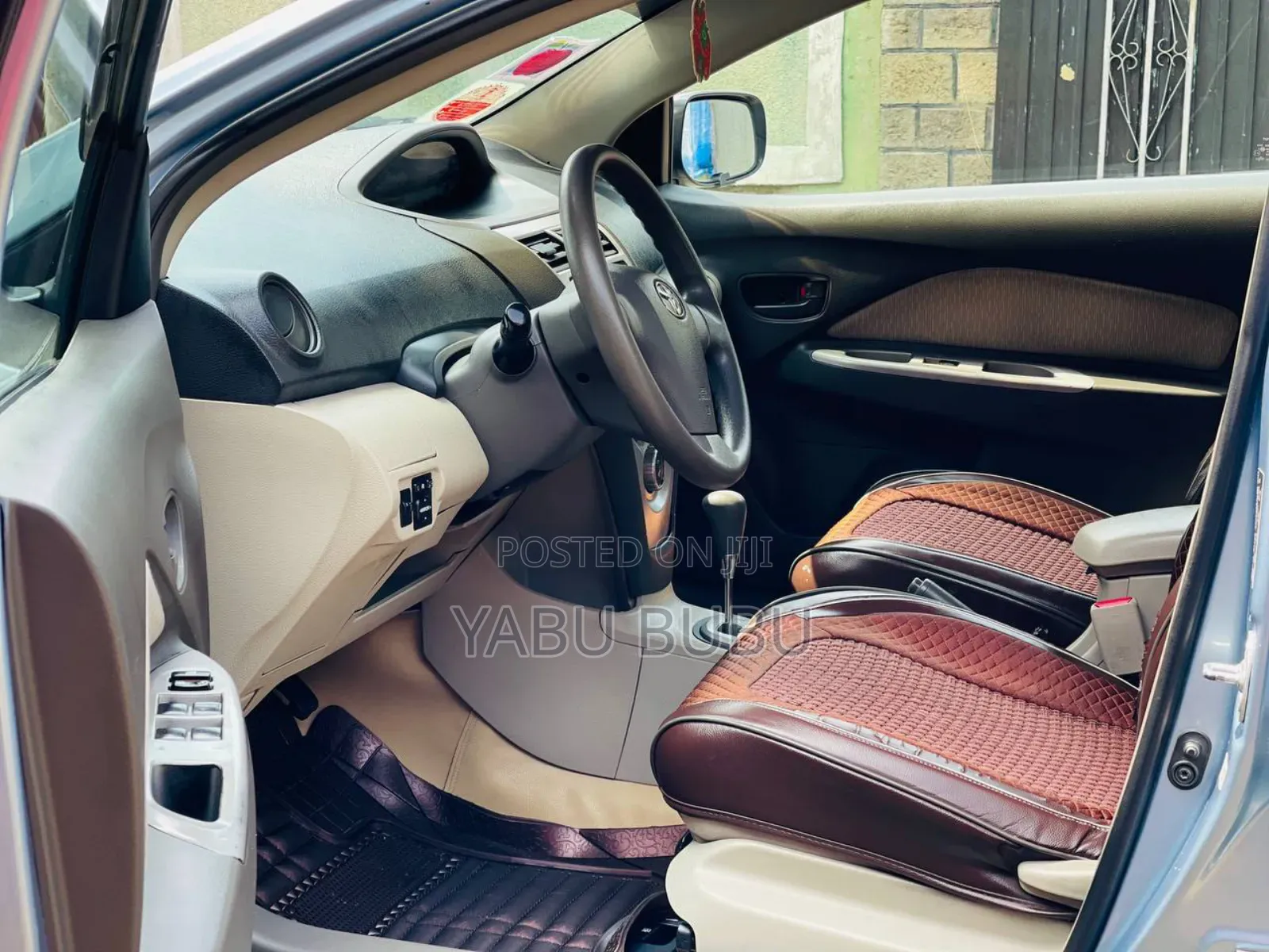 Toyota Belta 2009 Blue