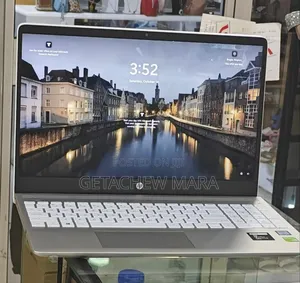 Photo - New Laptop HP Pavilion 15 8GB Intel Core I5 SSD 500GB