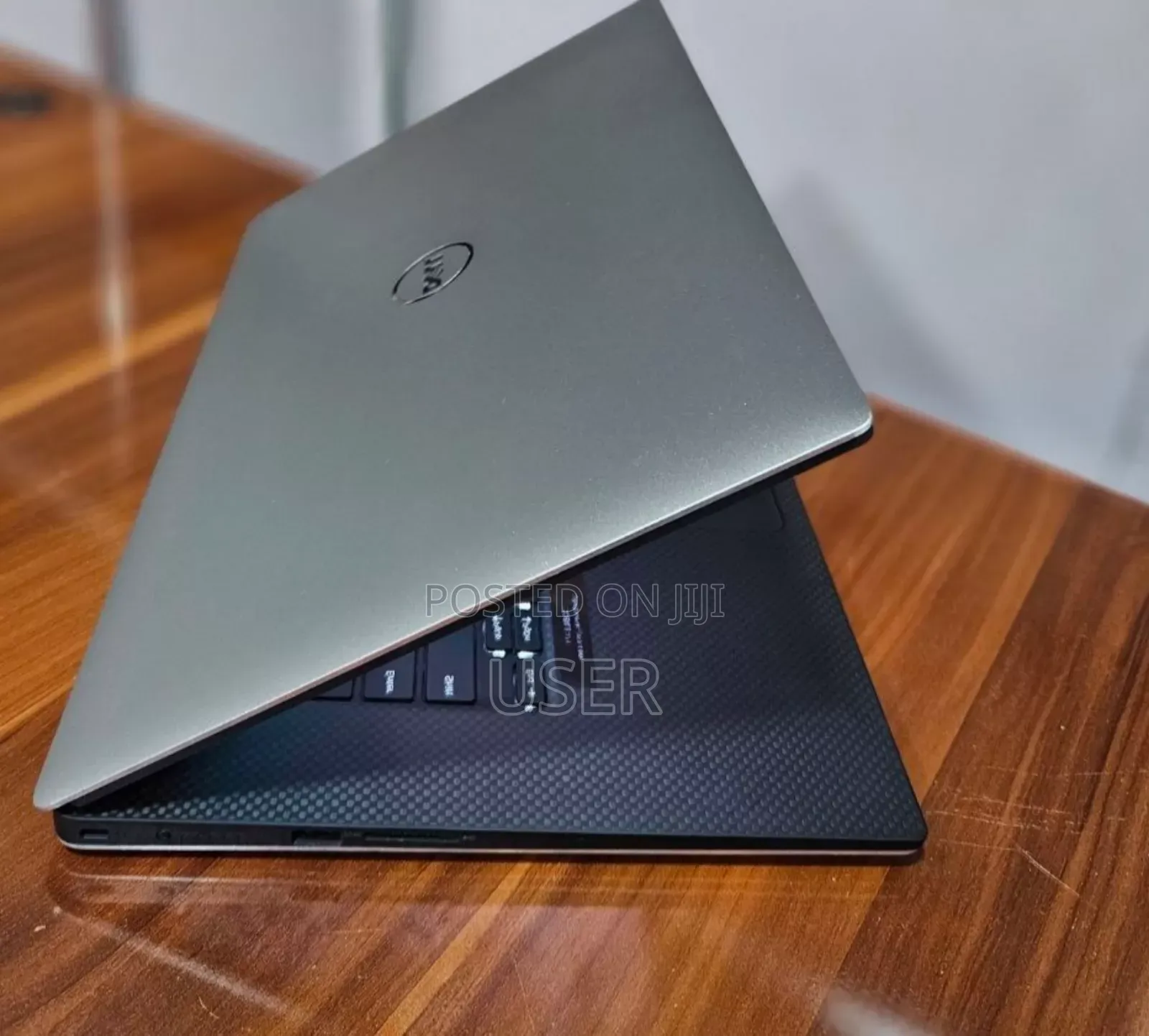 New Laptop Dell XPS 15 16GB Intel Core I7 SSD 512GB