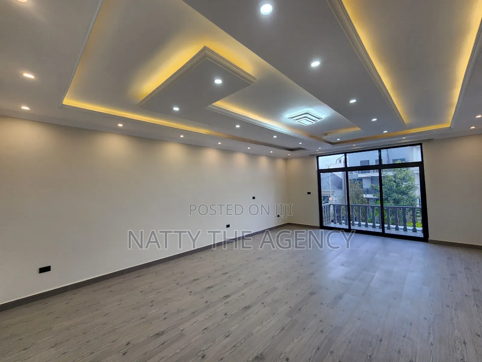 Furnished 10bdrm House in Summit, Bole for rent