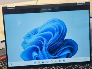 Photo - New Laptop Asus VivoBook 15 X505BA 16GB Intel Core i7 SSD 512GB