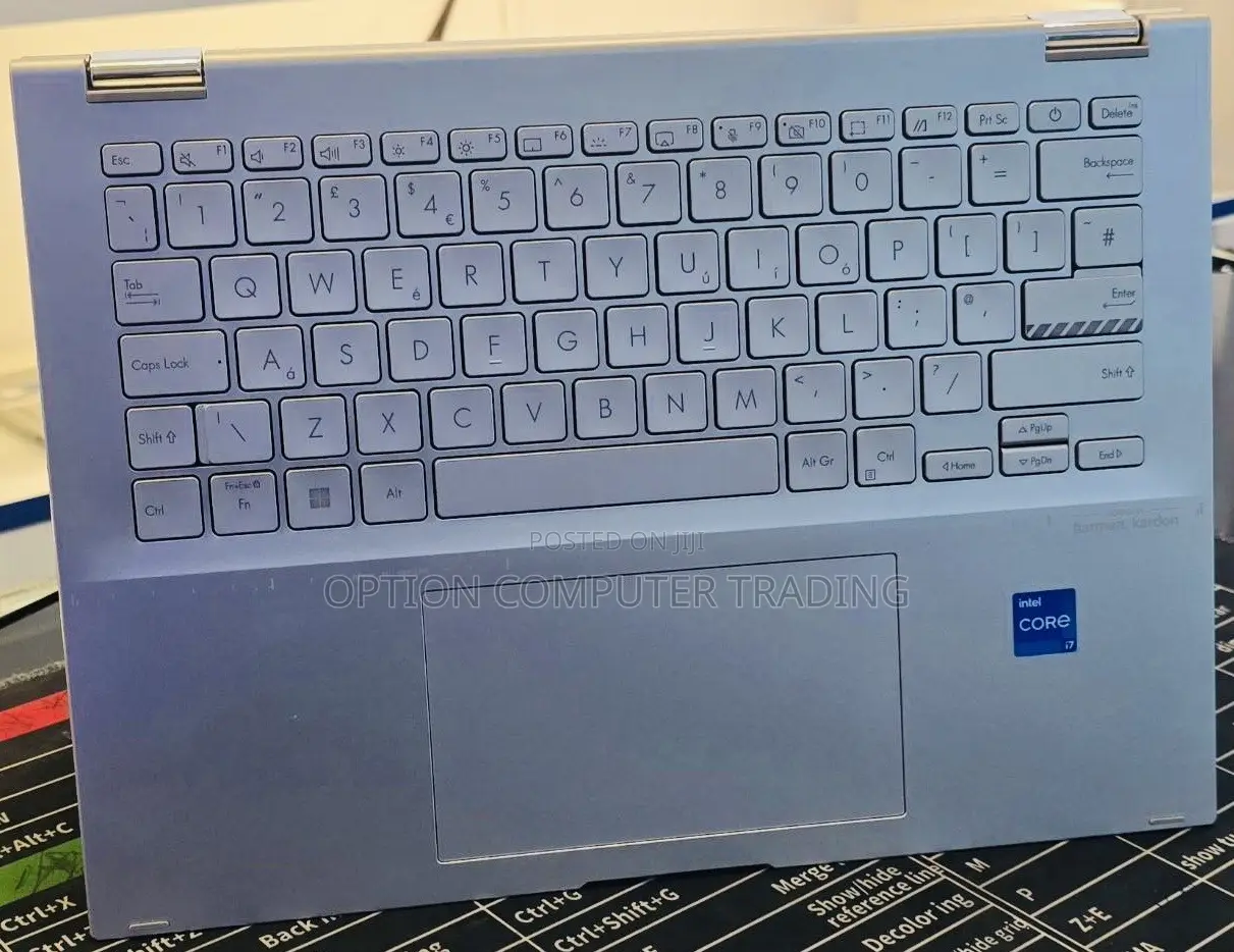 New Laptop Asus VivoBook 15 X505BA 16GB Intel Core i7 SSD 512GB