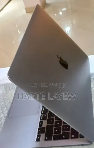 Photo - New Laptop Apple MacBook Air 8GB Intel Core I5 SSD 256GB