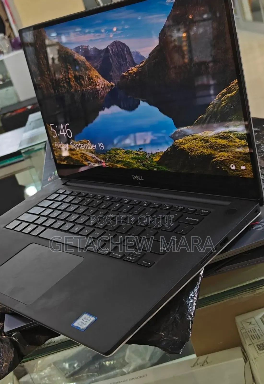 New Laptop Dell Precision 5540 16GB Intel Core I7 SSD 512GB