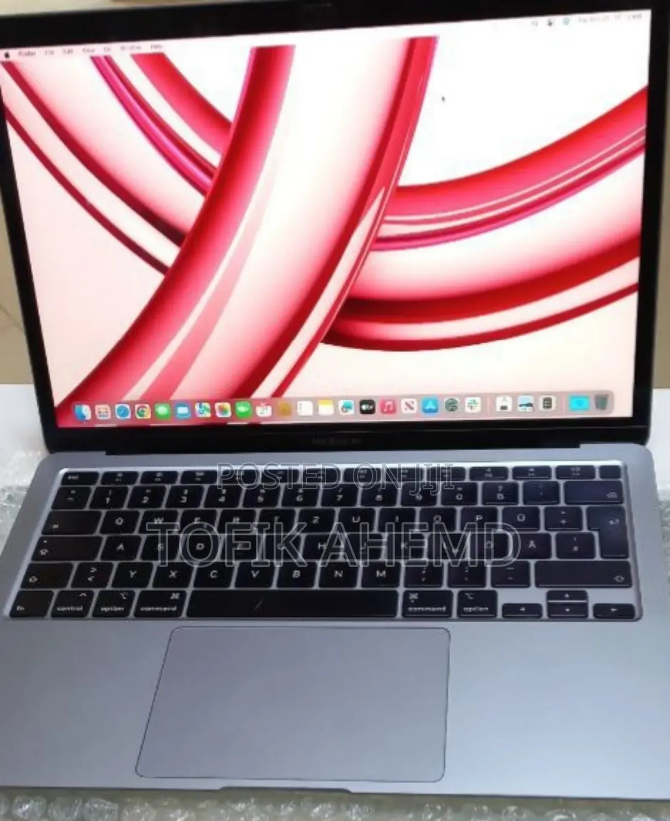 New Laptop Apple MacBook Pro 2019 16GB Intel Core I5 SSD 256GB