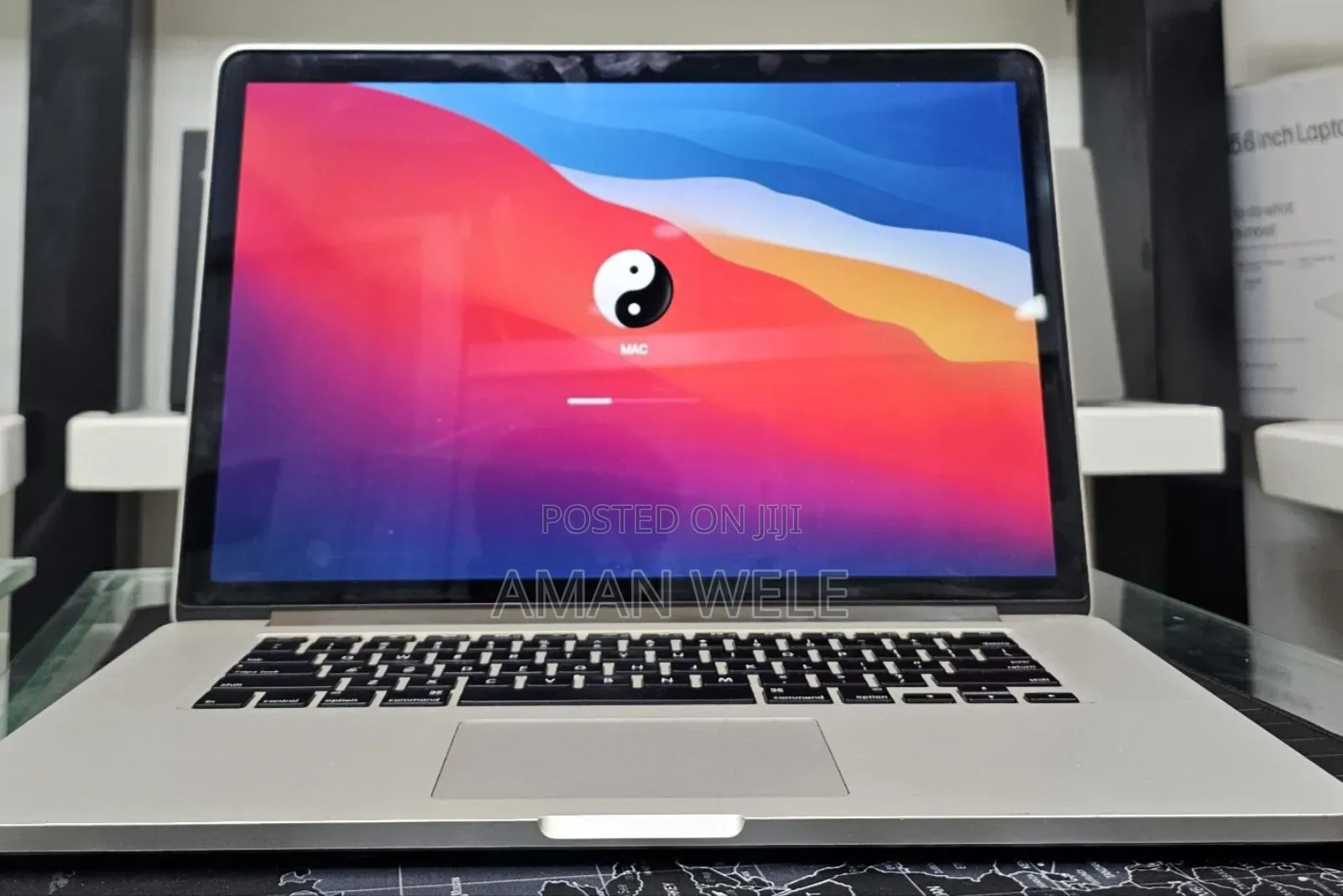 New Laptop Apple MacBook Pro 2015 16GB Intel Core I7 SSD 256GB