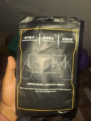 Gaming Glove Breathable, Absorbent Fabric, High Sensitivity,