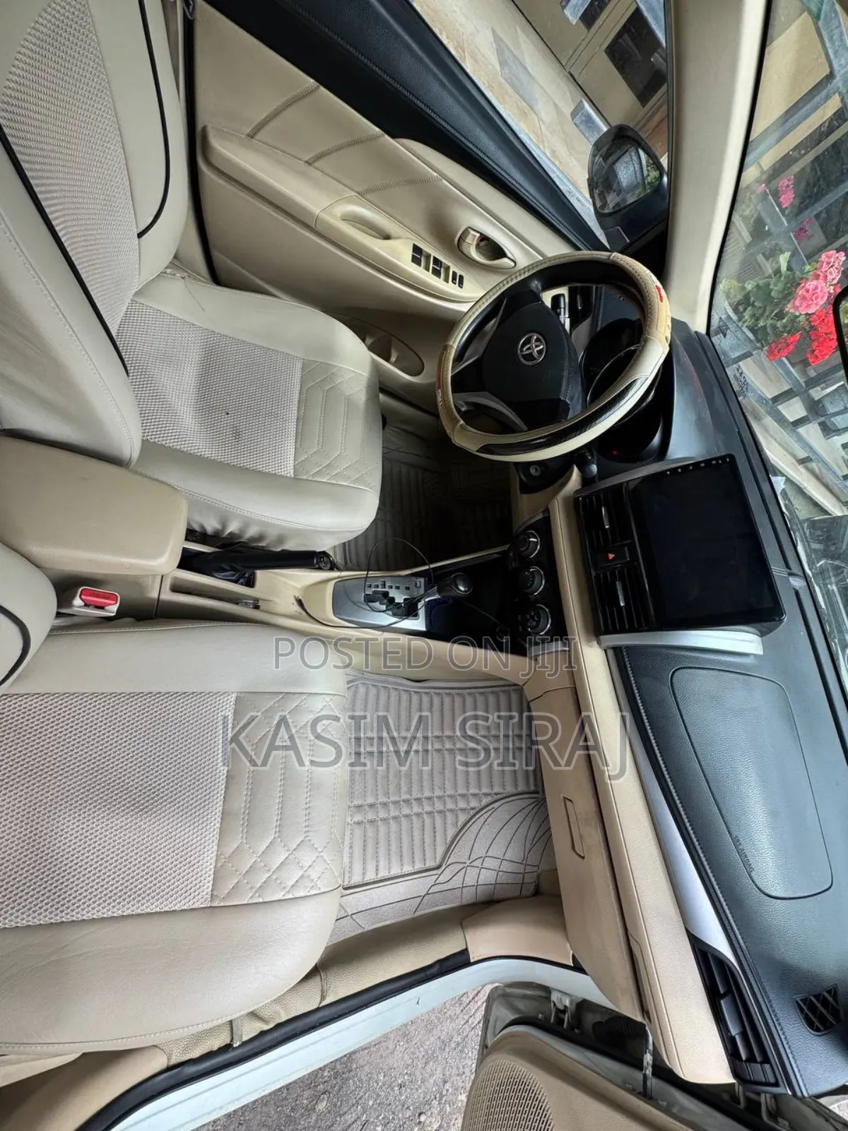 Toyota Yaris L Hatchback 5dr 2015 White