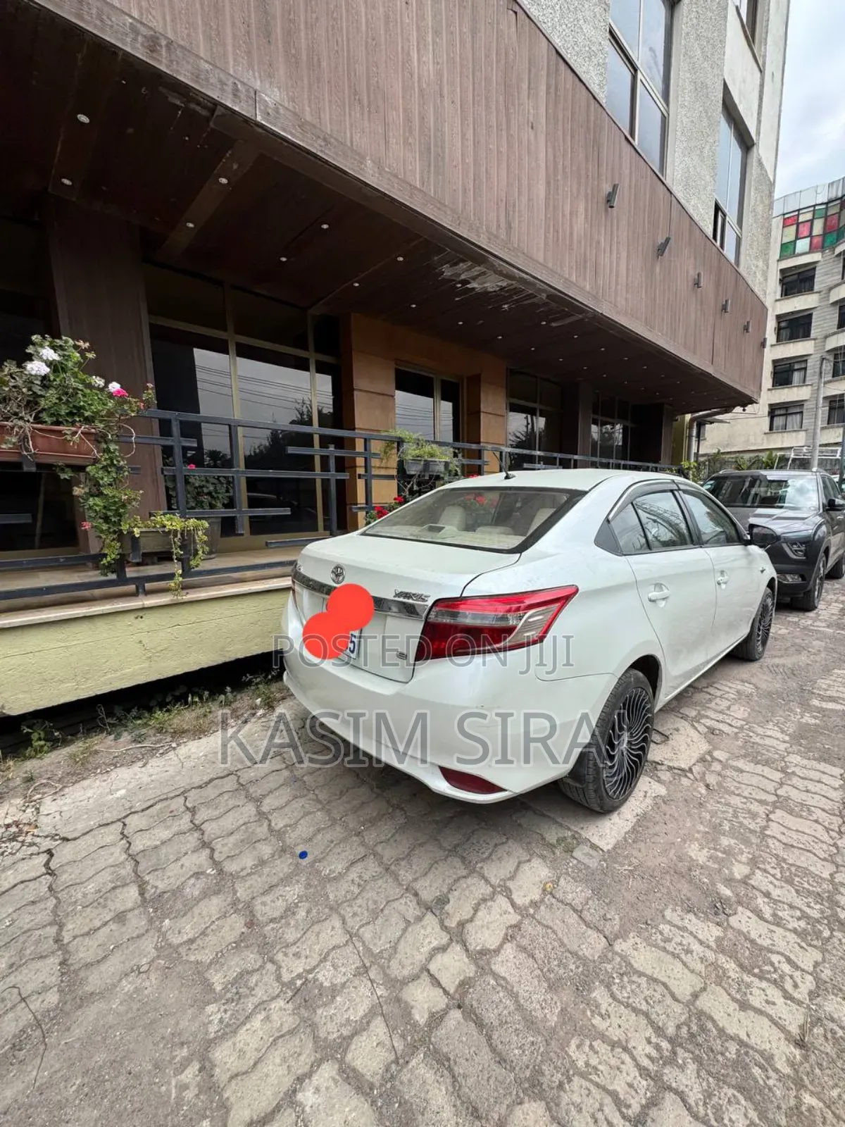 Toyota Yaris L Hatchback 5dr 2015 White