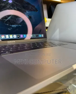 New Laptop Apple MacBook Pro 2019 16GB Intel Core I9 SSD 1T