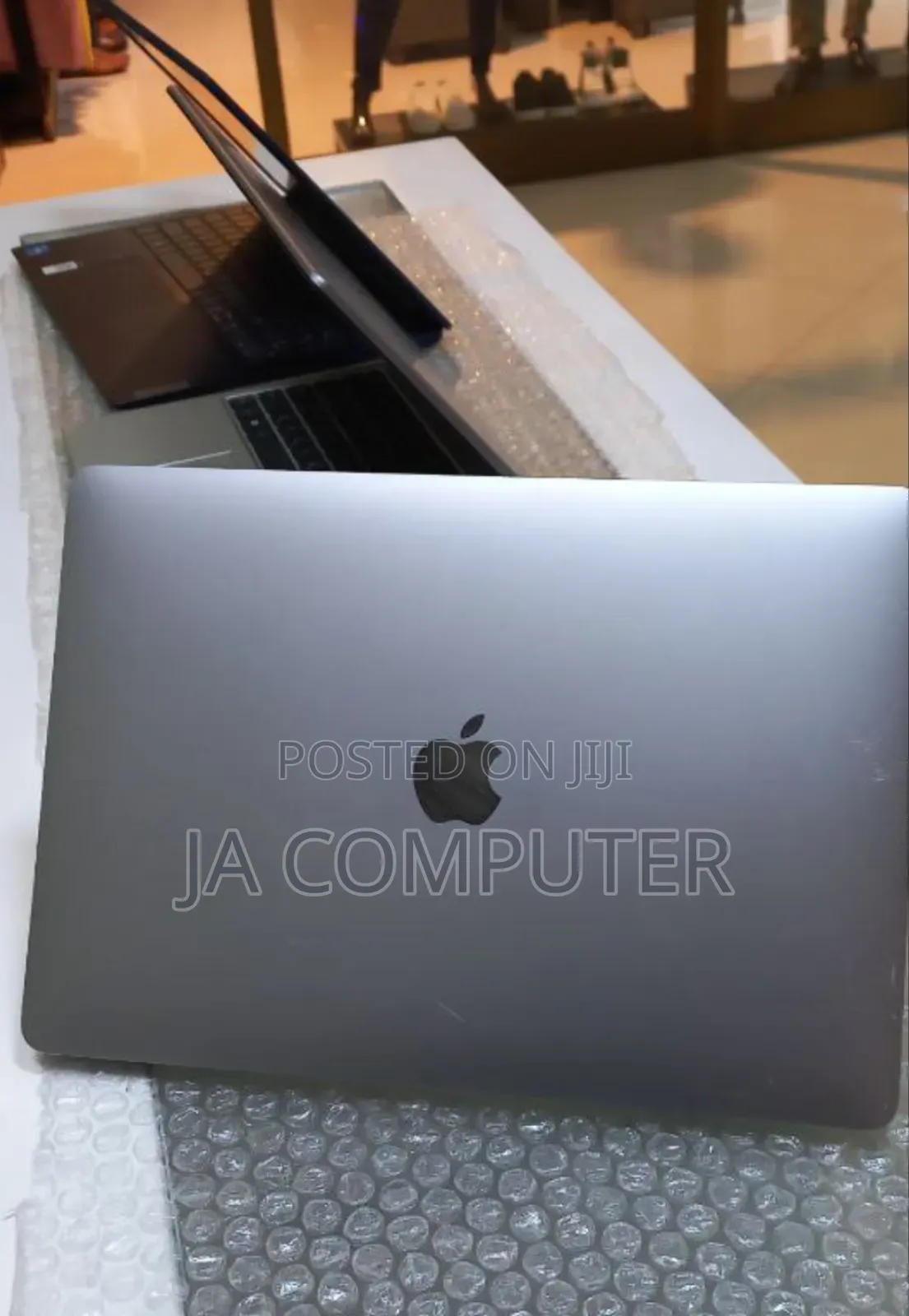 New Laptop Apple MacBook Air 2020 8GB Intel Core I5 SSD 256GB