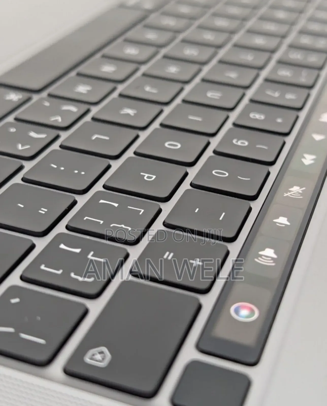 New Laptop Apple MacBook Pro M1 8GB Apple M1 SSD 256GB