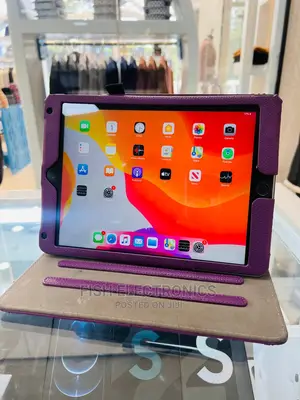 Apple iPad Wi-Fi 32 GB Gray