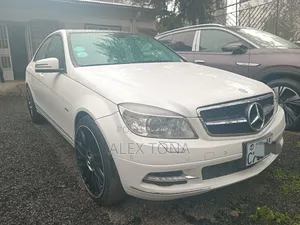 Photo - Mercedes-Benz C180 2009 White