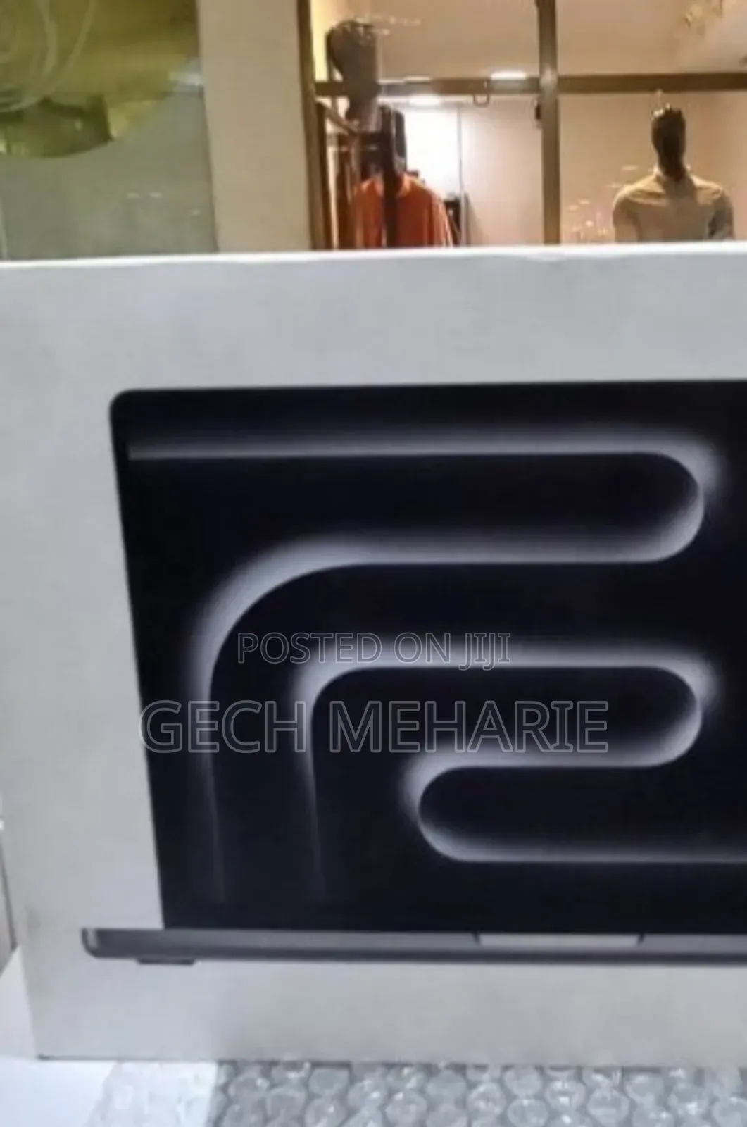 New Laptop Apple MacBook Pro 2023 M3 14-Inch 8GB Apple M3 Pro SSD 512GB