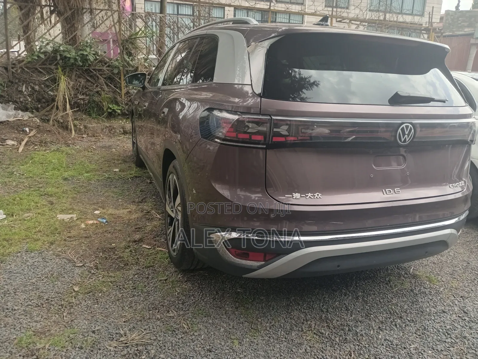 New Volkswagen ID.6 2024 Gold