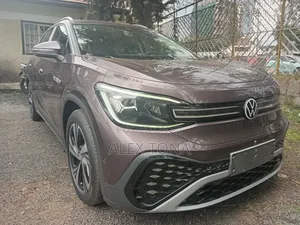 New Volkswagen ID.6 2024 Gold