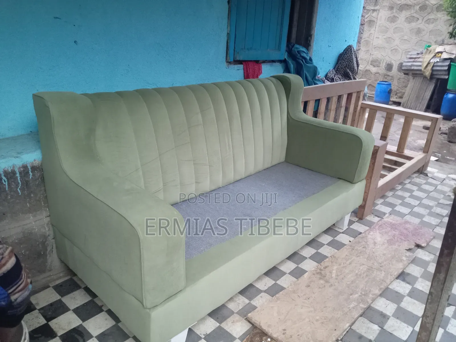 Sofa 3 Men Seat|ሶፋ ባለ ሦስት|