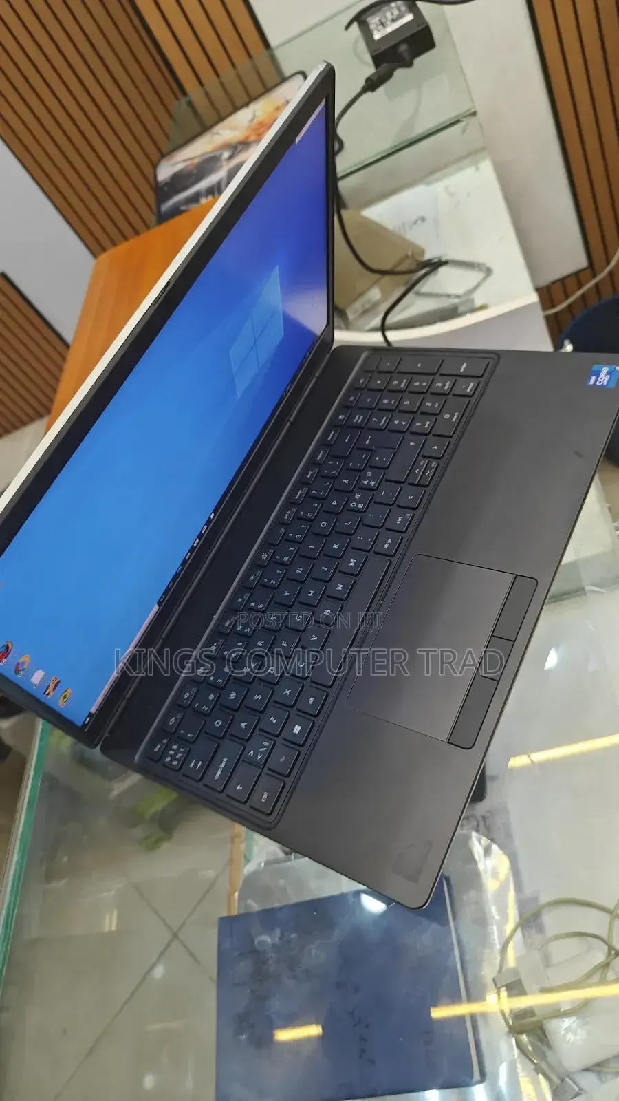 New Laptop Dell Precision 7560 32GB Intel Core I7 SSD 512GB