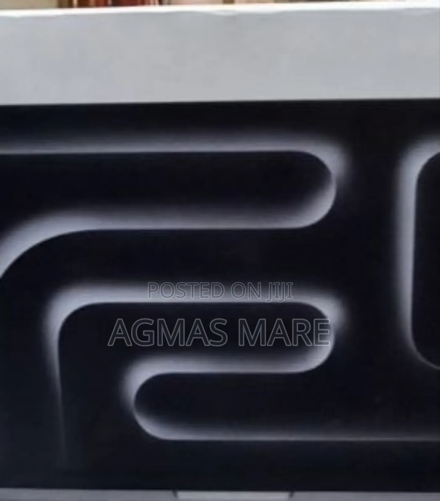 New Laptop Apple MacBook Pro 2023 M3 14-Inch 8GB Apple M3 SSD 512GB