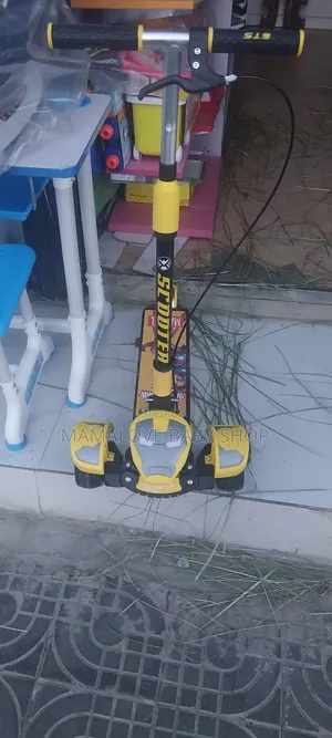 Photo - Scooter Baby