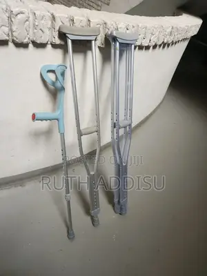 Axillary Bilateral Crutches求診crutches喬治axillary Crutches奢望crutches New