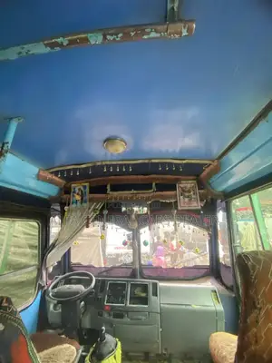 Isuzu NMR 2017 White