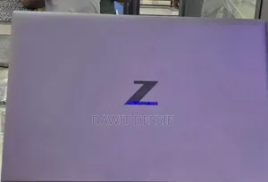 New Laptop HP ZBook Firefly 15 G7 16GB Intel Core I7 SSD 512GB