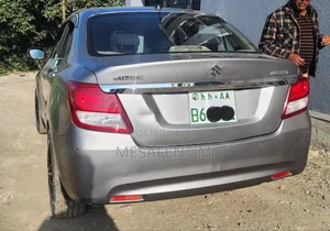 Suzuki Dzire 2022 Silver